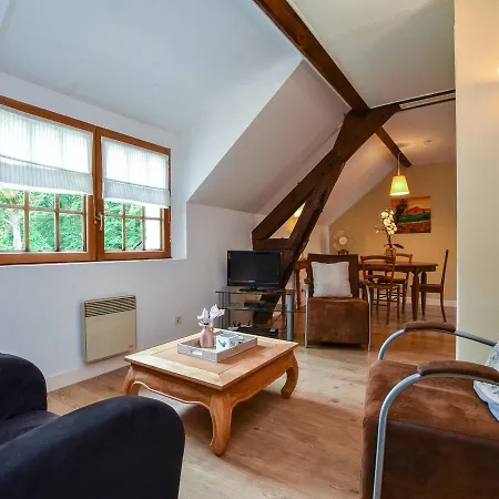 Luxurious Holiday In Auvergne With Private Garden Nyaraló Espinasse-Vozelle